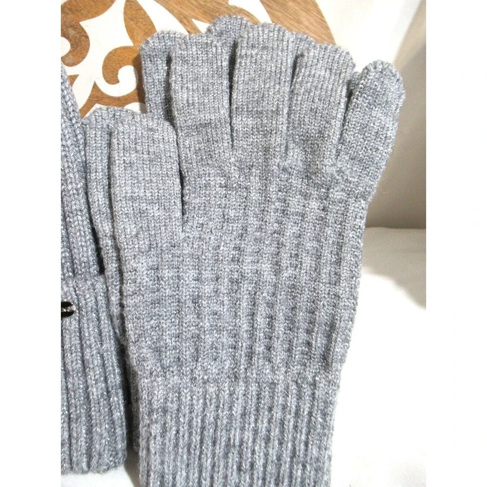 STEVE MADDEN BEANIE & GLOVE SET METALLIC GRAY OSFM